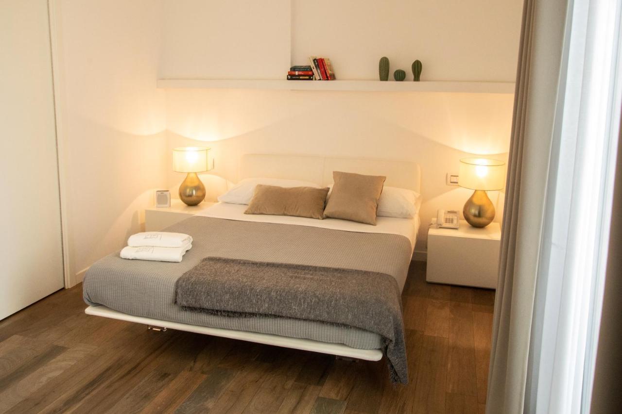 Santo Stefano Raro Rooms Collection Brindisi Exterior foto