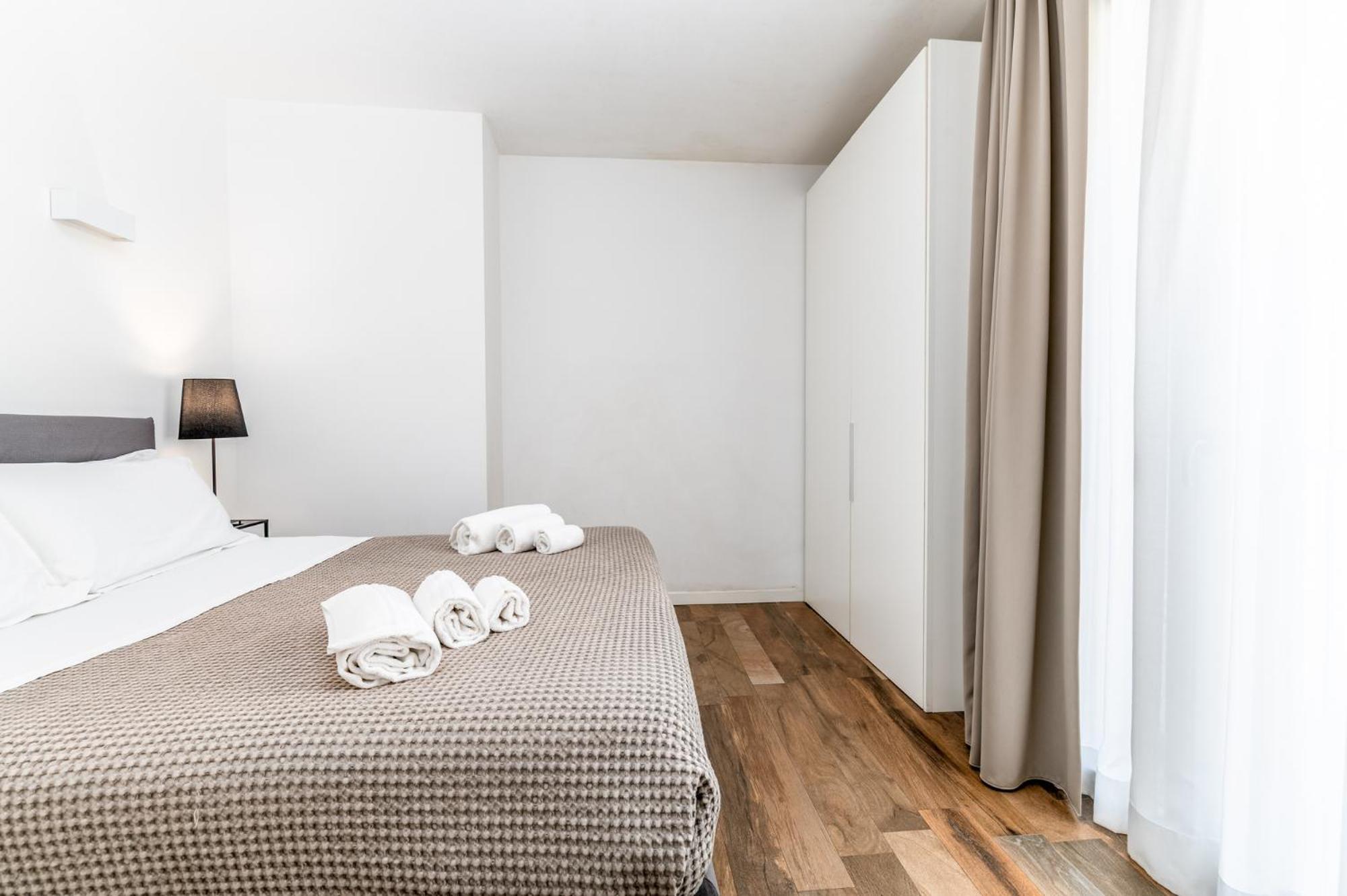 Santo Stefano Raro Rooms Collection Brindisi Exterior foto